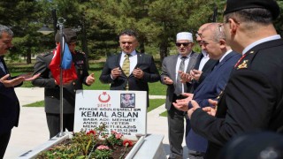 Elazığ il protokolünden kurban bayramı öncesi şehitliklere anlamlı ziyaret