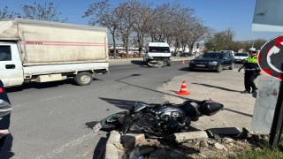 Elazığda motosiklet ile minibüs çarpıştı: 1 yaralı