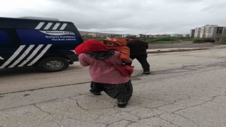 Elazığda zabıtadan dilencilere yönelik operasyon