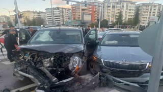 Elazığda zincirleme trafik kazası: 3 yaralı