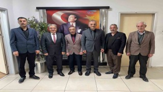 Emeklilerden SGKya anlamlı ziyaret