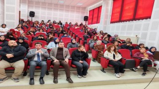 Emet MYOda Çocuk Gelişimi konferansı