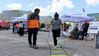 Engellilerin yaşadığı zorlukları empati kurarak öğrendiler
