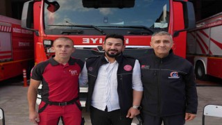 Enkaz altında kurulan kardeşlik