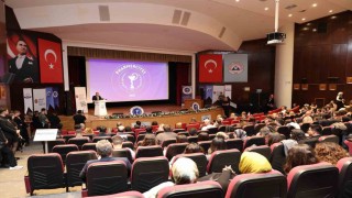 ERÜde II. Ulusal PharmErciyes Eczacılık Öğrenci Kongresi düzenledi