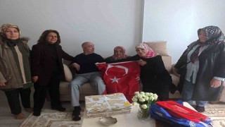 Erzurumda Anneler Gününde duygu dolu vefa ziyareti