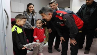 Erzurumda minik dadaşlardan Emniyet kemeri farkındalığı