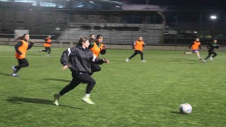 Erzurumun ilk kadın futbol takımı, ilk profesyonel maçına çıkıyor