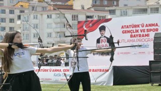 Esenyurtta 19 Mayıs Atatürkü Anma, Gençlik ve Spor Bayramı coşkuyla kutlandı