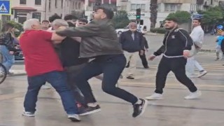 Eşinin gözü önünde darp edildi
