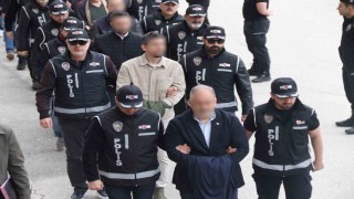 Eski belediye çalışanı Yaprak Eryılmaz: Şüphelilerle çok çalıştık, onları çok uyardım, beni çok engellediler