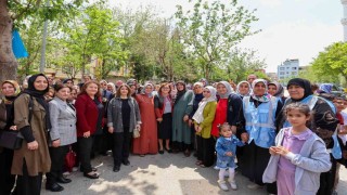 Fatma şahin, 25 Aralık mahallesi sakinleriyle bayramlaştı