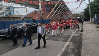 Fener Anadolu Lisesinden 19 Mayıs yürüyüşü