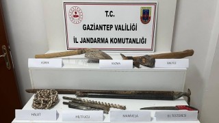Gaziantepte kaçak kazı yapan 2 şahsı jandarma yakaladı