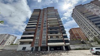Gaziantepteki süper hücre balkon duvarlarını yıktı, camları patlattı