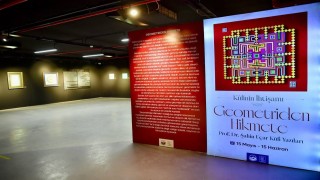 ‘Geometriden Hikmete sergisi Fatihte kapılarını açtı