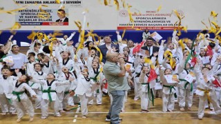 Gölcükte 305 tekvando sporcusu kuşak atlama heyecanı yaşadı