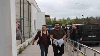 Gözaltına alınan Rasim Ozan Kütahyalı Adanaya getirildi