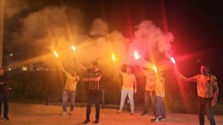 Hasköylü taraftarlardan Muşspora meşaleli destek