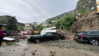 Hatayda sağanak yağış nedeniyle müstakil ev çöktü: 1 ölü, 2 yaralı