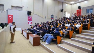 HBB öğrencileri sınavda sürecinde yalnız bırakmıyor