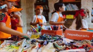 Hepsiburadadan Mardin Bienalinde çocukların sanat yolculuğuna destek