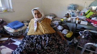Her geçen gün karnı büyüyen çaresiz kadın 170 kiloya ulaştı, artık hareket edemiyor