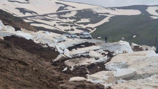 Heyelan nedeniyle kapanan Muş Çavuştepe-Üçevler grup yolu açıldı