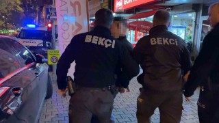 Husumetlisini bıçakladı, olay yerine yakın yerde yakalandı