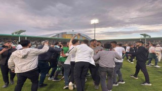 Iğdırda Amed Sportif Faaliyler taraftarının şampiyonluk coşkusu