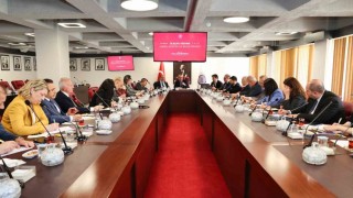İlaç firmaları Atatürk Üniversitesinde bir araya geldi; Hedef: İlaçta Ar-Ge ve yerli üretim ile sağlıkta tam bağımsız Türkiye