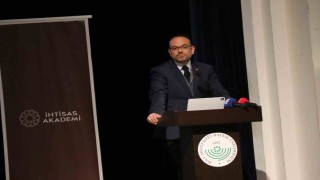 İletişim Başkan Yardımcısı Şahin: Teknoloji bağımlılığı sosyal izolasyona neden oluyor