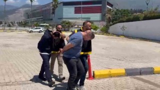 İskenderunda hapis cezası ile aranan 2 kişi yakalandı