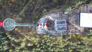 Ispartada yükseklik korkusunu unutturan cam teras 1 milyon ziyaretçiyi aştı
