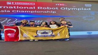 İstanbul Lider Koleji öğrencileri 3 kategoride 3 ödülle Romada