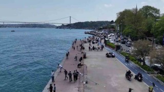 İstanbulda güneşi gören sahile koştu