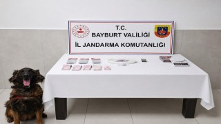 İstanbuldan Bayburta uyuşturucu getiren 3 şüpheli yakalandı