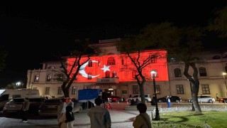 İstanbulun fethinin 573. yıl dönümünde 3 ayrı noktada video mapping gösterisi