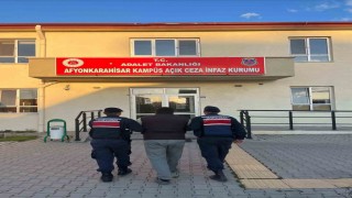 Jandarma çeşitli suçlardan aranan 45 kişiyi yakaladı