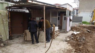 Kaçak kazı ihbarında altın bulundu iddiası polisi alarma geçirdi