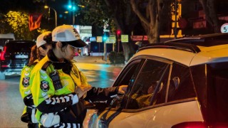 Kadıköyde polis ekiplerinden bayram denetimi