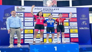 Kağıtspor ulus ve uluslararası arenada madalyaya doymuyor