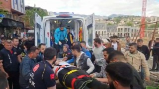 Kahramanmaraşta yol çöktü: 1 yaralı