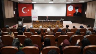 Karabük Üniversitesinde Modern Dünyada Aile konferansı düzenlendi