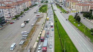 Karadeniz yolunda bayram yoğunluğu havadan görüntülendi