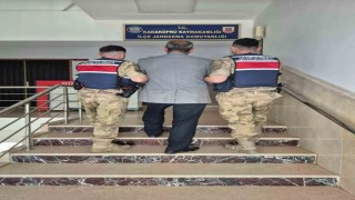 Karaköprüde aranan şahıs yakalandı