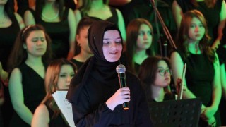 Karamanda lise öğrencilerinden konser