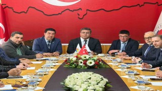 Kars TSOda kritik zirve: Gündemde yatırım, ticaret ve Kars-Bakü uçuşları vardı