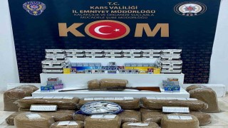 Karsta binlerce makaron ve kaçak sigara ele geçirildi