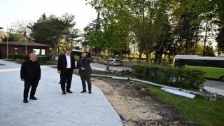 Kartepeye yeni mahalle meydanları kazandırılıyor